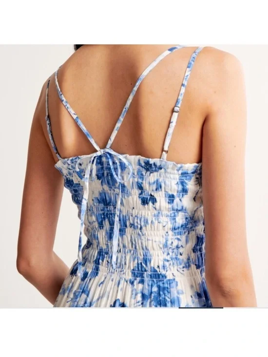 Abercrombie & Fitch Blue and White Floral Maxi Dress - Picture 2 of 6